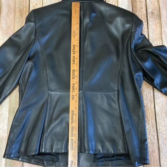 Valerie Steven’s Black Lined 100% Leather Button Down Jacket Size XL Preowned - Picture 8 of 11